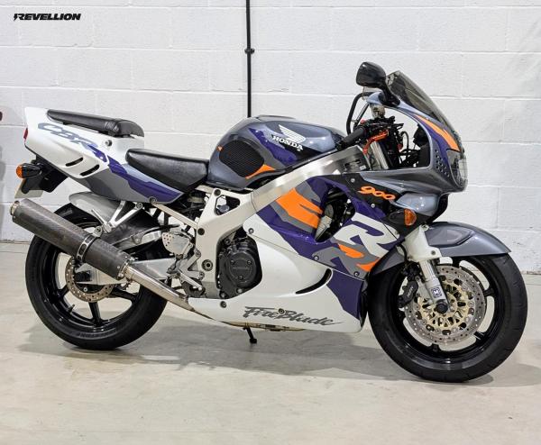 Honda CBR900RR Fireblade 918cc