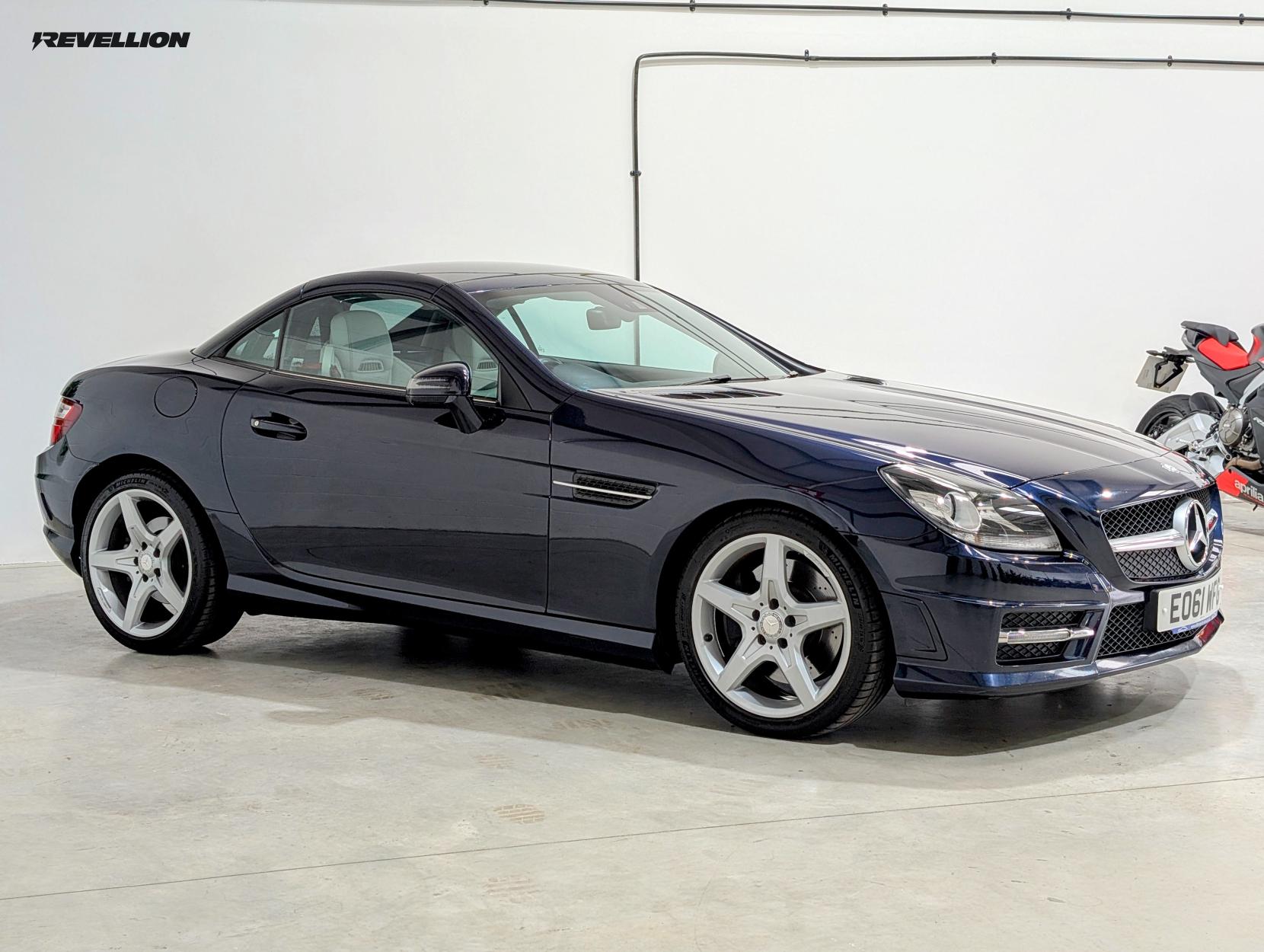 Mercedes-Benz SLK 3.5 SLK350 BlueEfficiency AMG Sport Edition 125 Convertible 2dr Petrol G-Tronic+ Euro 5 (s/s) (306 ps)