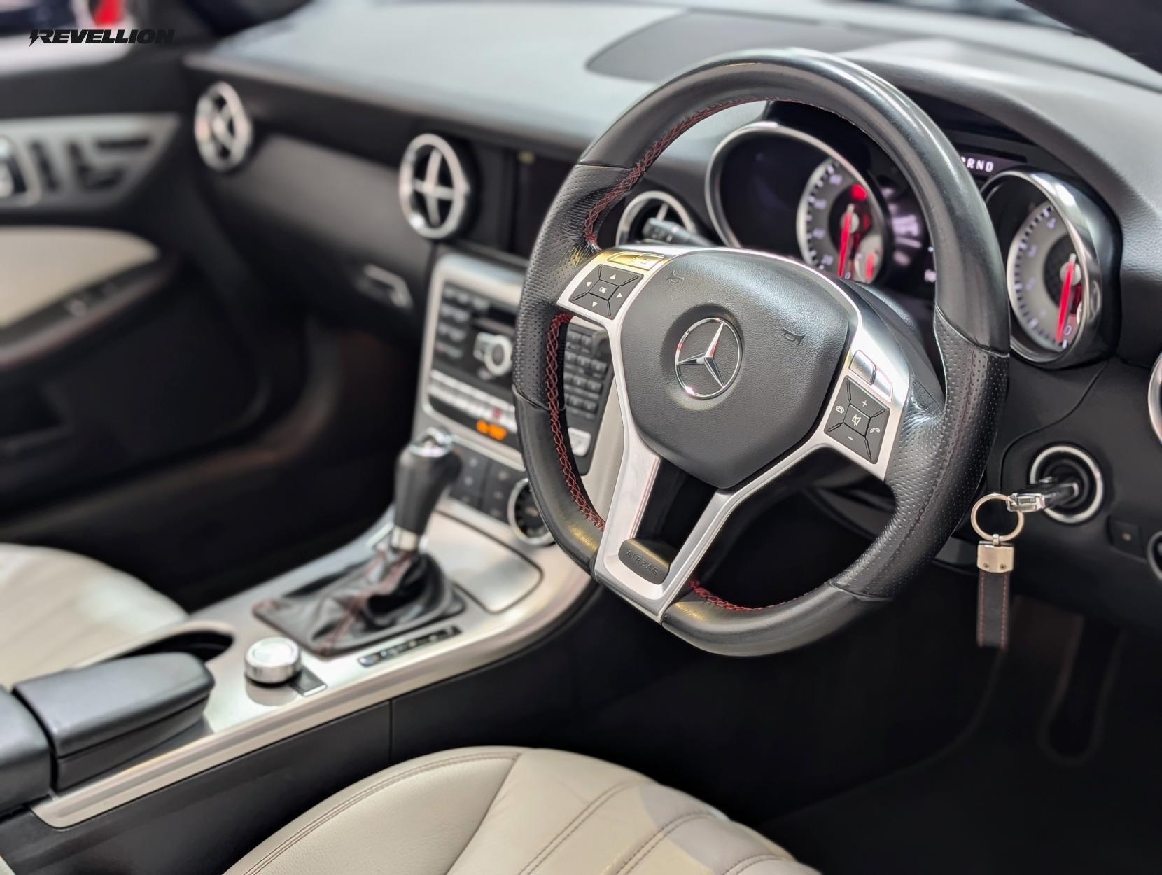 Mercedes-Benz SLK 3.5 SLK350 BlueEfficiency AMG Sport Edition 125 Convertible 2dr Petrol G-Tronic+ Euro 5 (s/s) (306 ps)