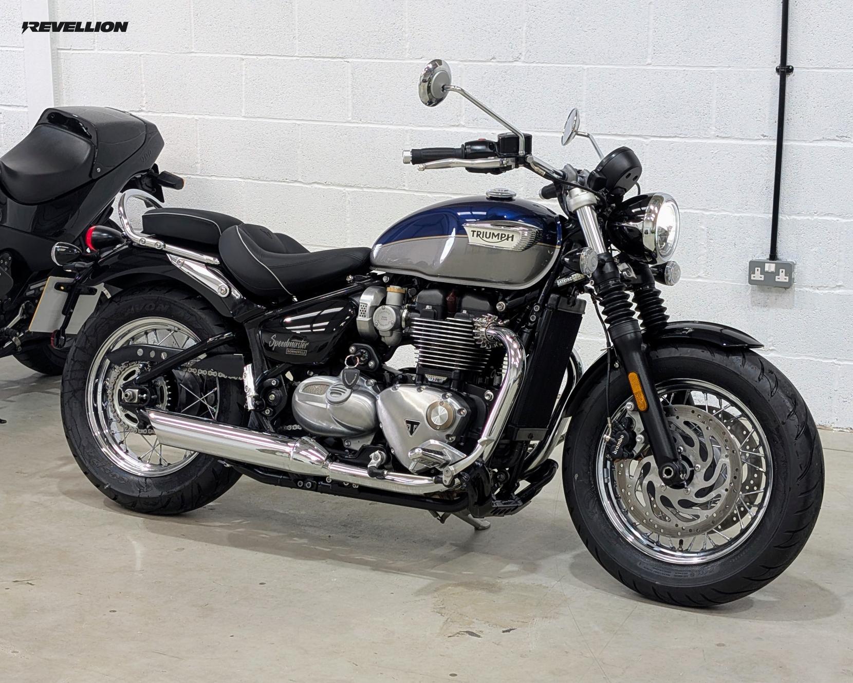 Triumph Speedmaster 1200 1200 Custom Cruiser Petrol Manual Euro 5 (79 ps)