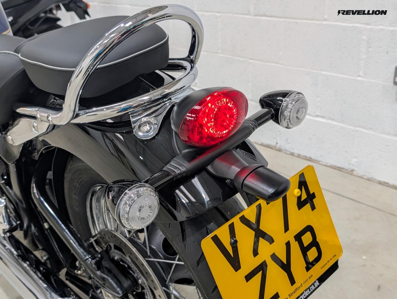 Triumph Speedmaster 1200 1200 Custom Cruiser Petrol Manual Euro 5 (79 ps)