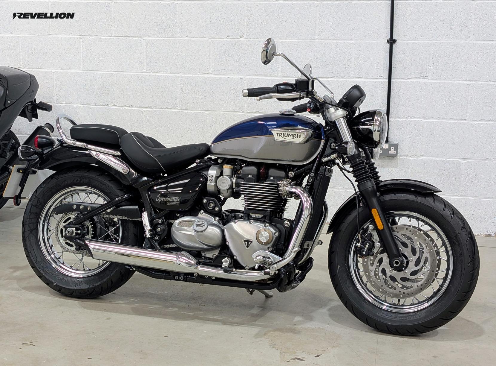 Triumph Speedmaster 1200 1200 Custom Cruiser Petrol Manual Euro 5 (79 ps)