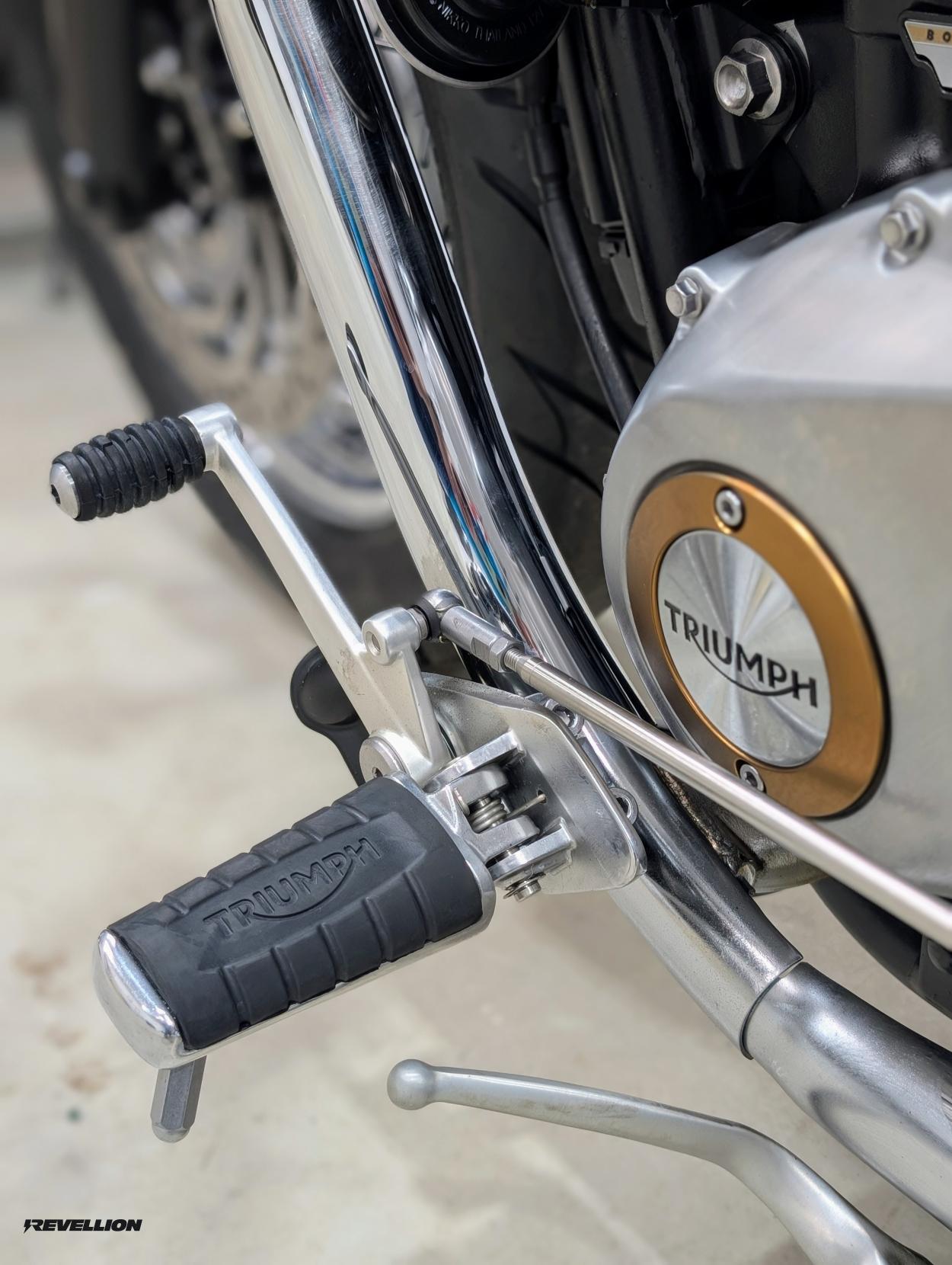 Triumph Speedmaster 1200 1200 Custom Cruiser Petrol Manual Euro 5 (79 ps)