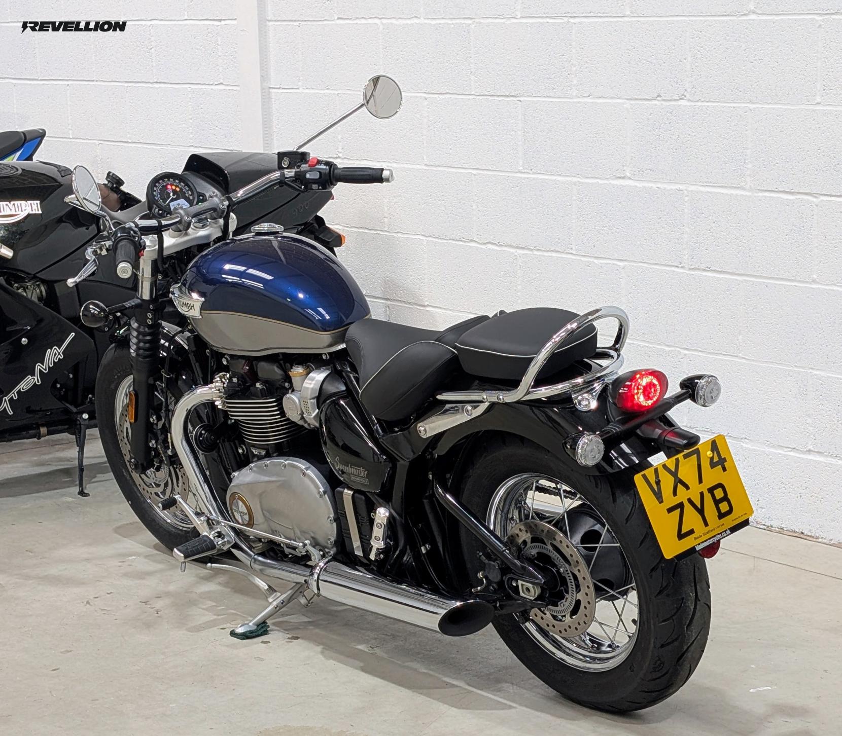 Triumph Speedmaster 1200 1200 Custom Cruiser Petrol Manual Euro 5 (79 ps)