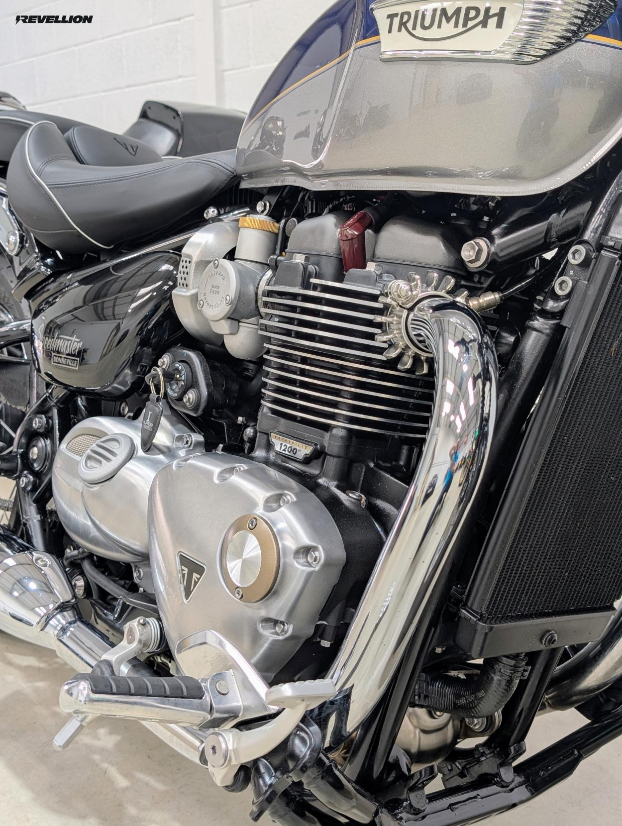 Triumph Speedmaster 1200 1200 Custom Cruiser Petrol Manual Euro 5 (79 ps)