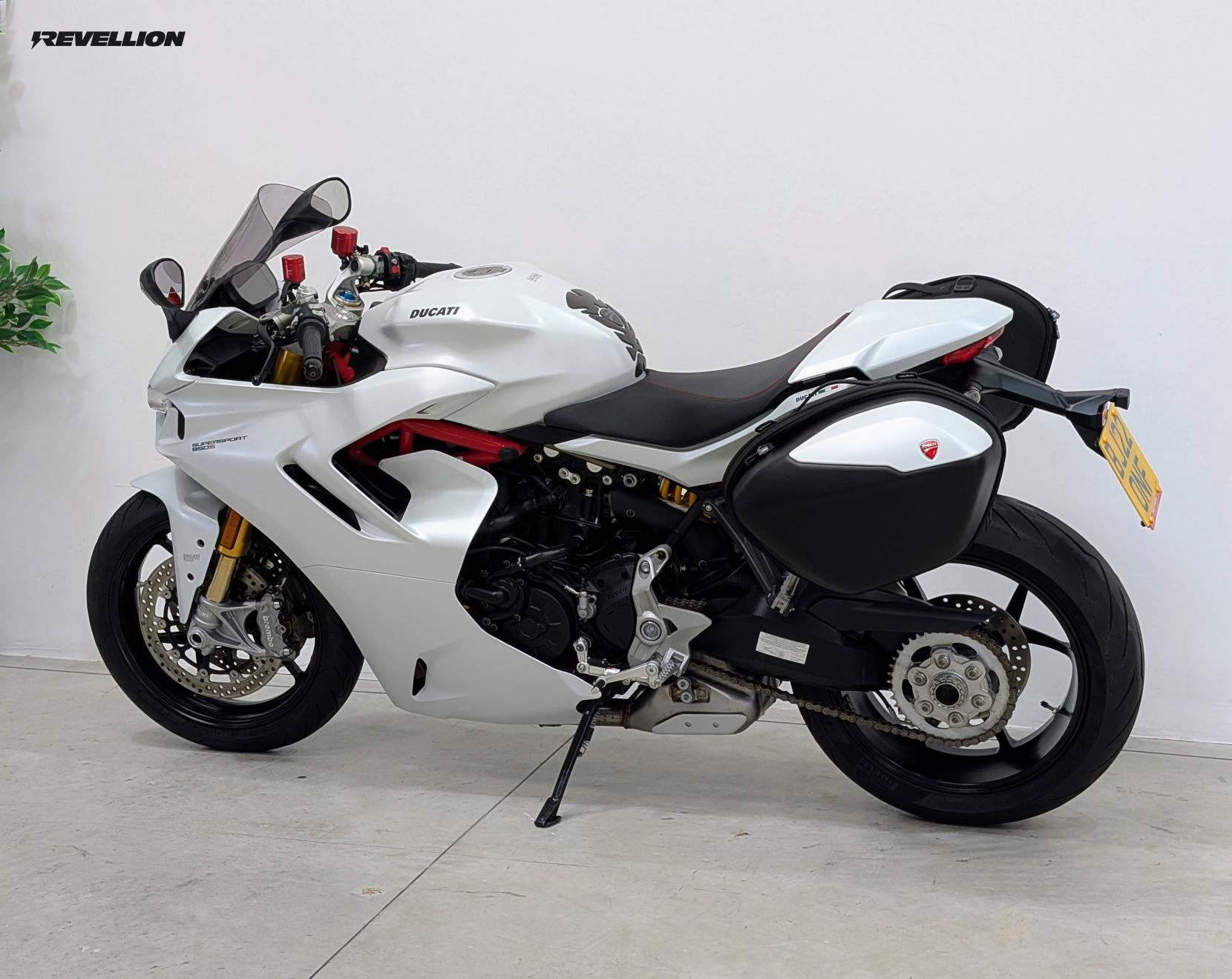 Ducati Supersport 950 S 950 Super Sports Petrol Ducati Quick Shift Euro 5 (110 ps)