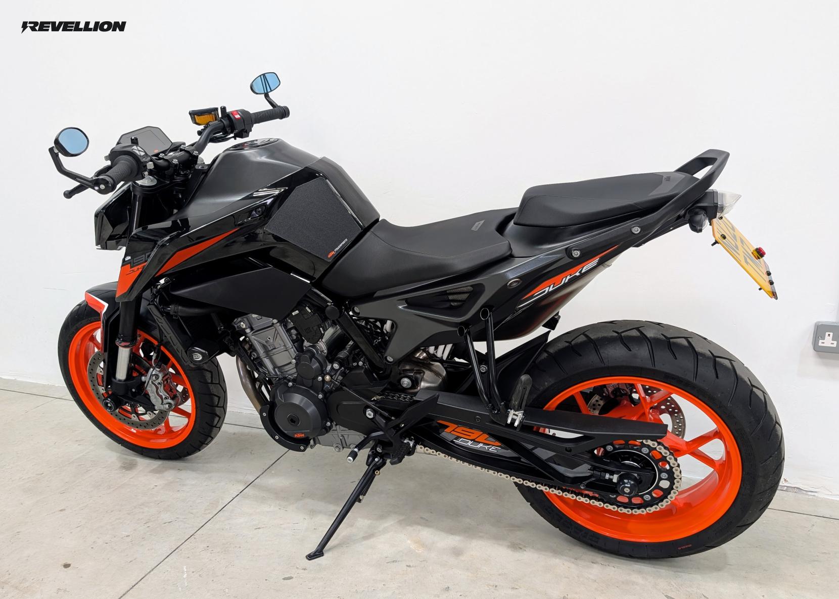 KTM 790 Duke 790 Naked Petrol Manual Euro 4 (105 ps)
