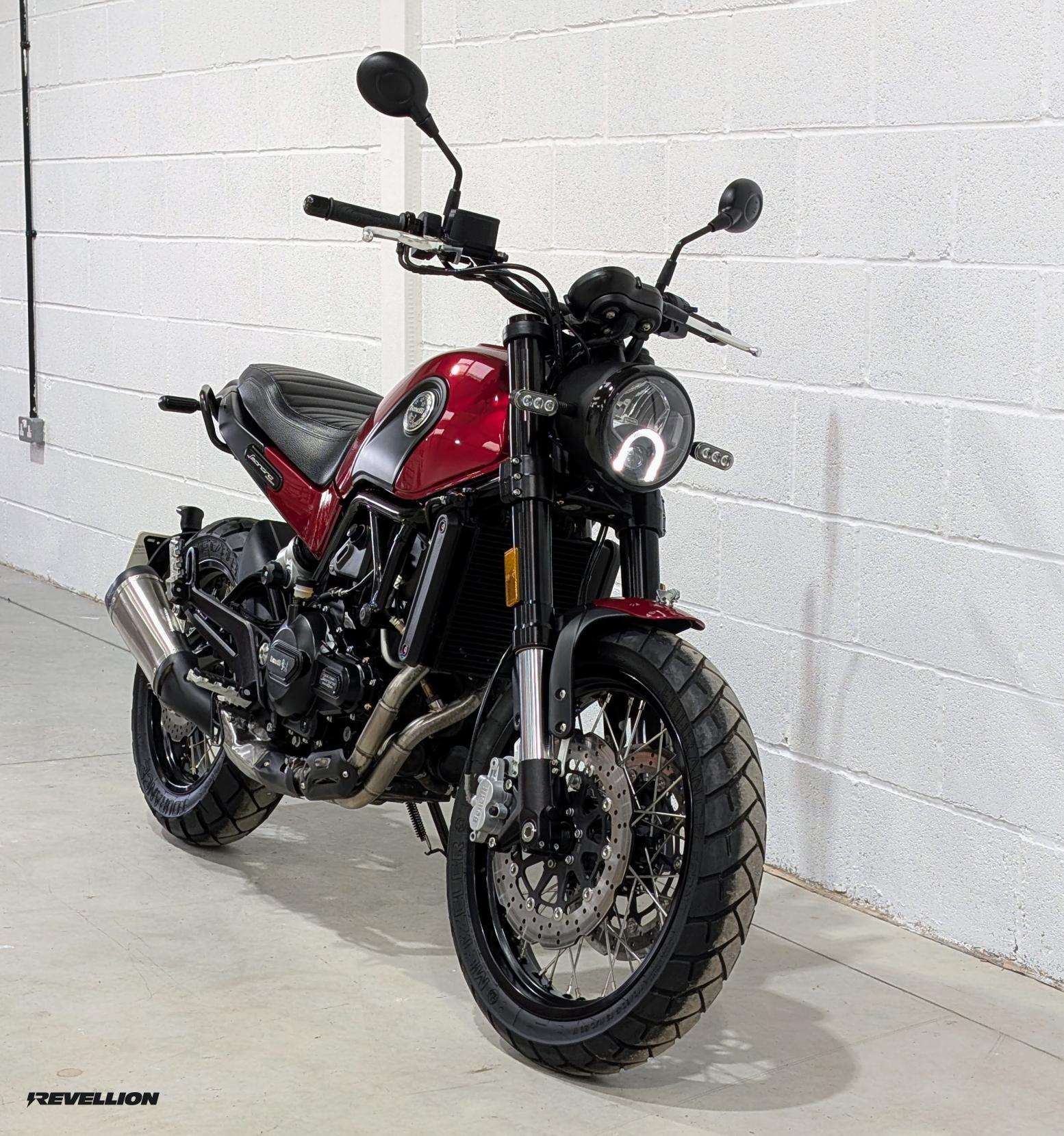 Benelli Leoncino Trail 500
