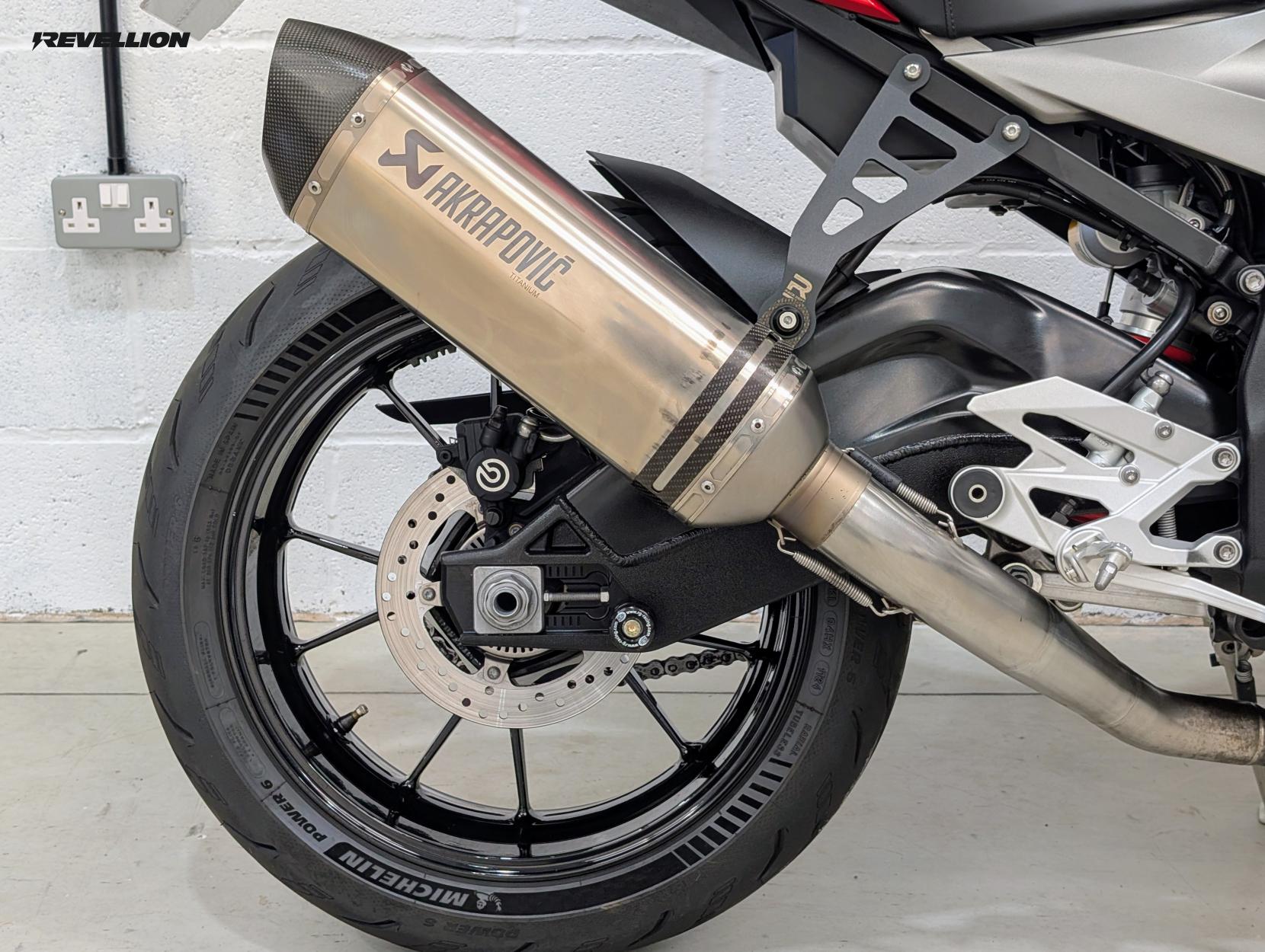 BMW S 1000 R 1000 Naked Petrol Manual (160 ps)