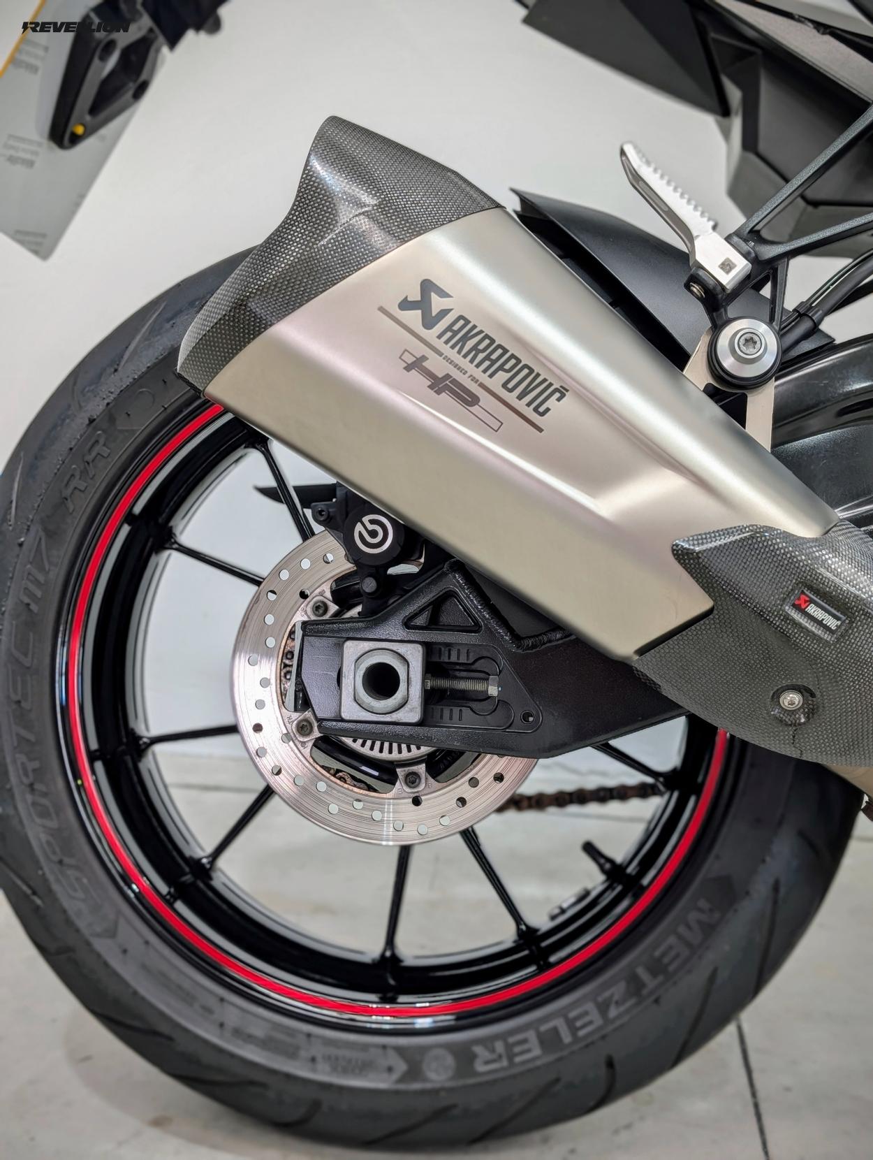 BMW S 1000 R 1000 Sport Naked Petrol Manual Euro 4 (164 ps)