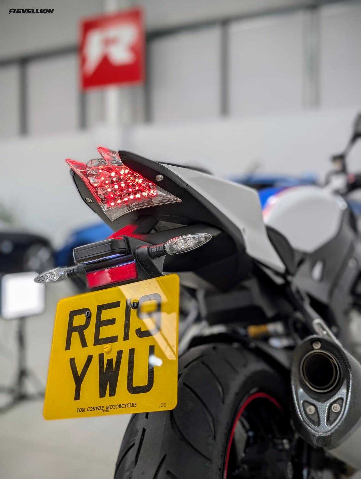 BMW S 1000 R 1000 Sport Naked Petrol Manual Euro 4 (164 ps)