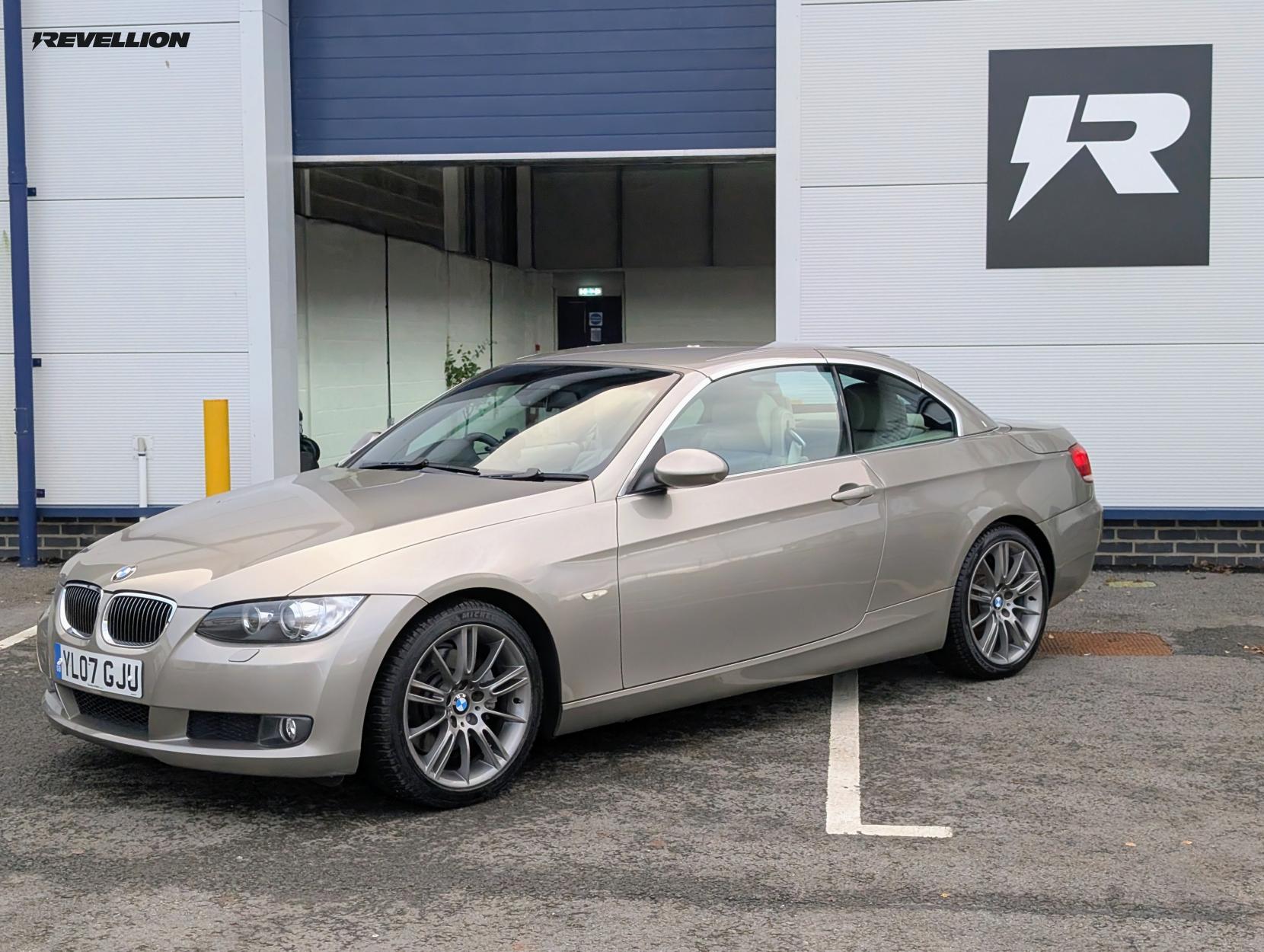 BMW 3 Series 3.0 325i SE Convertible 2dr Petrol Steptronic Euro 4 (218 ps)