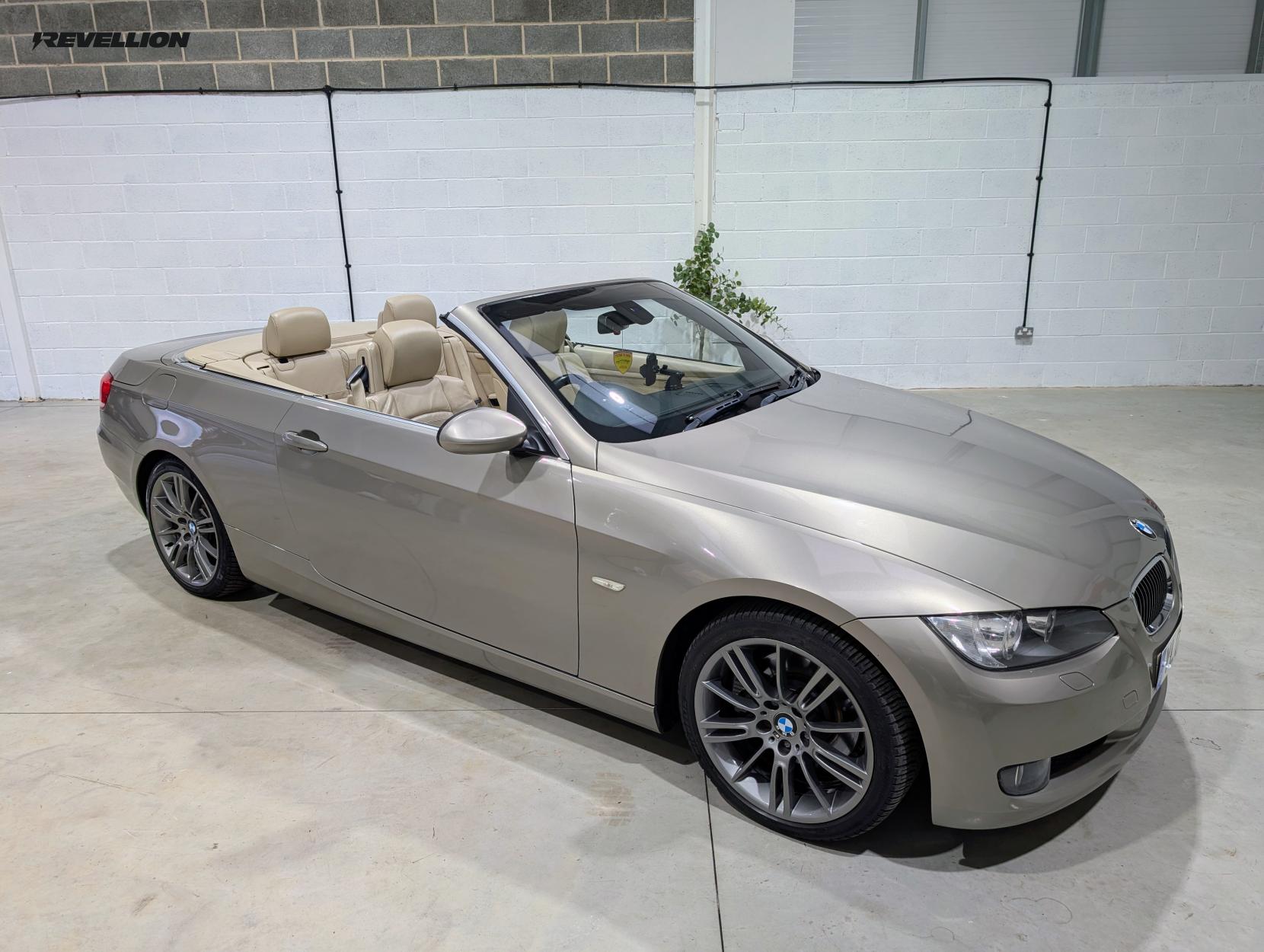 BMW 3 Series 3.0 325i SE Convertible 2dr Petrol Steptronic Euro 4 (218 ps)