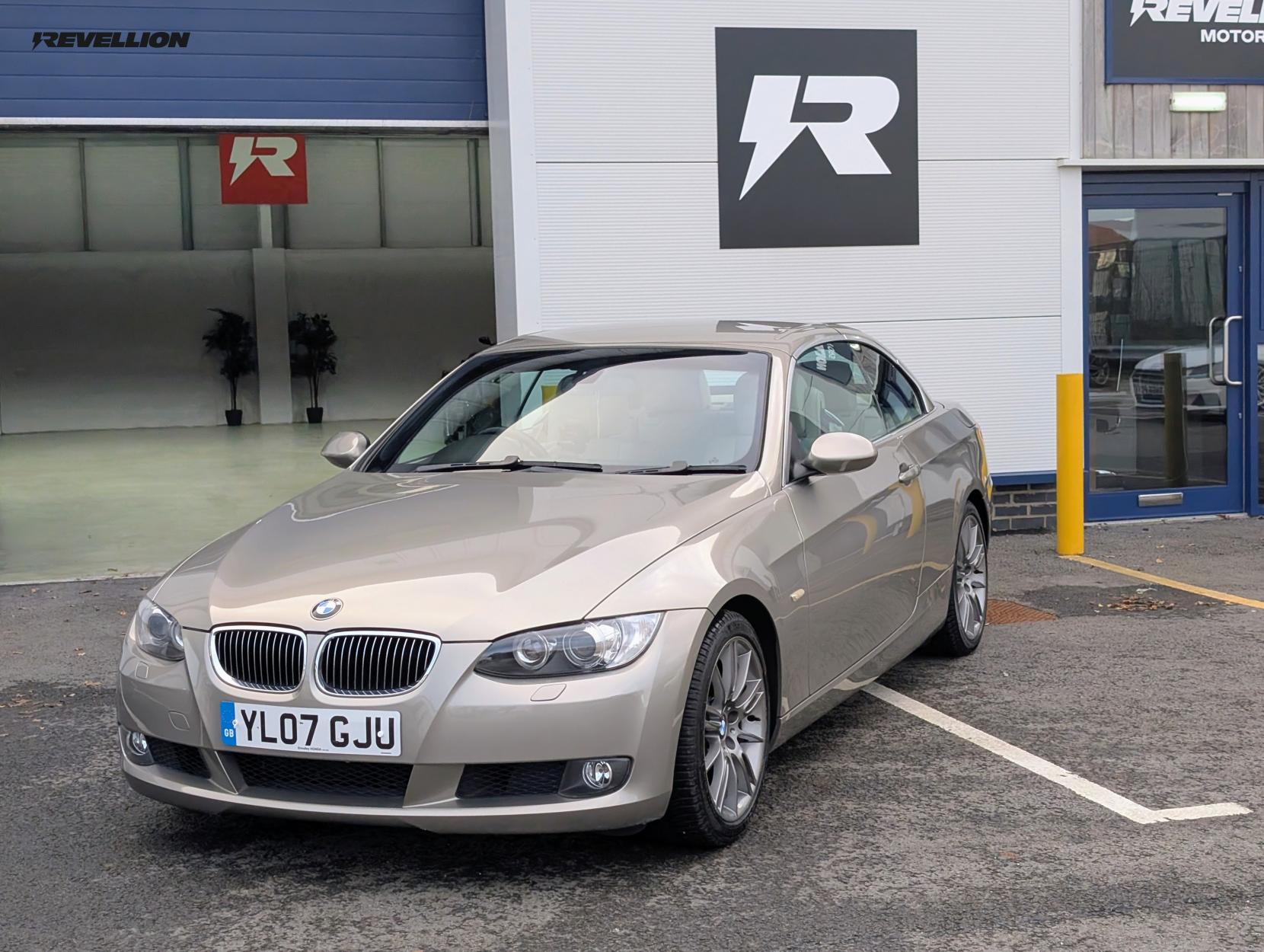 BMW 3 Series 3.0 325i SE Convertible 2dr Petrol Steptronic Euro 4 (218 ps)