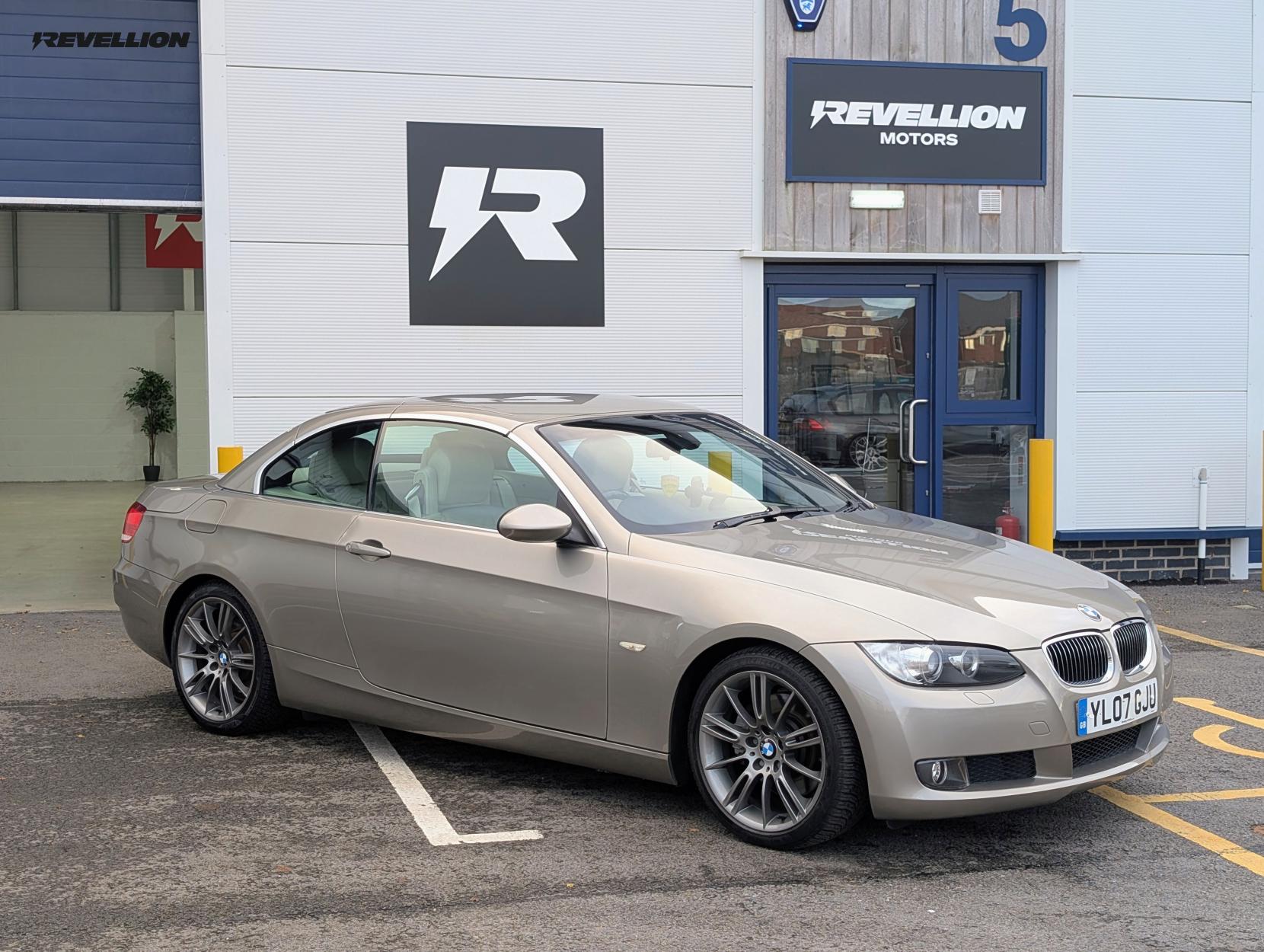 BMW 3 Series 3.0 325i SE Convertible 2dr Petrol Steptronic Euro 4 (218 ps)