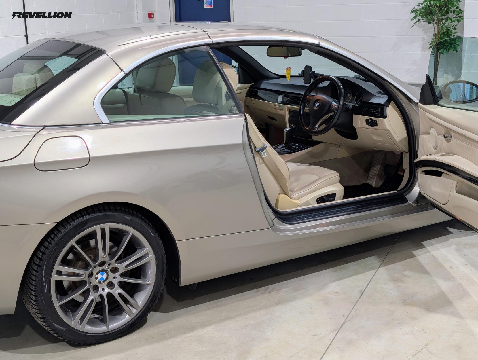 BMW 3 Series 3.0 325i SE Convertible 2dr Petrol Steptronic Euro 4 (218 ps)