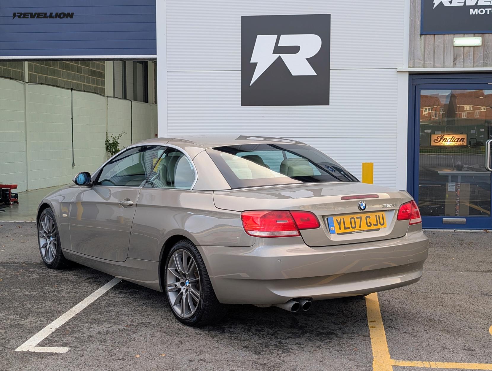 BMW 3 Series 3.0 325i SE Convertible 2dr Petrol Steptronic Euro 4 (218 ps)