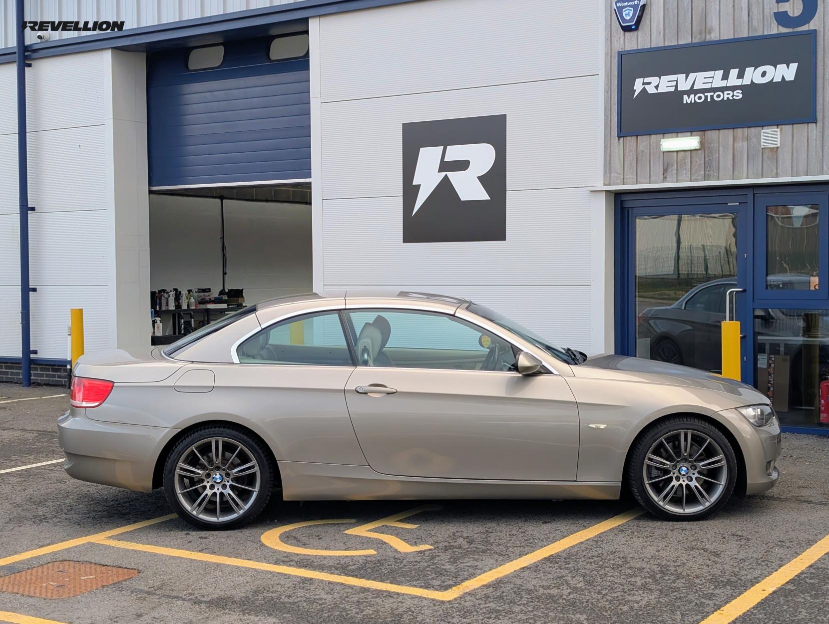 BMW 3 Series 3.0 325i SE Convertible 2dr Petrol Steptronic Euro 4 (218 ps)