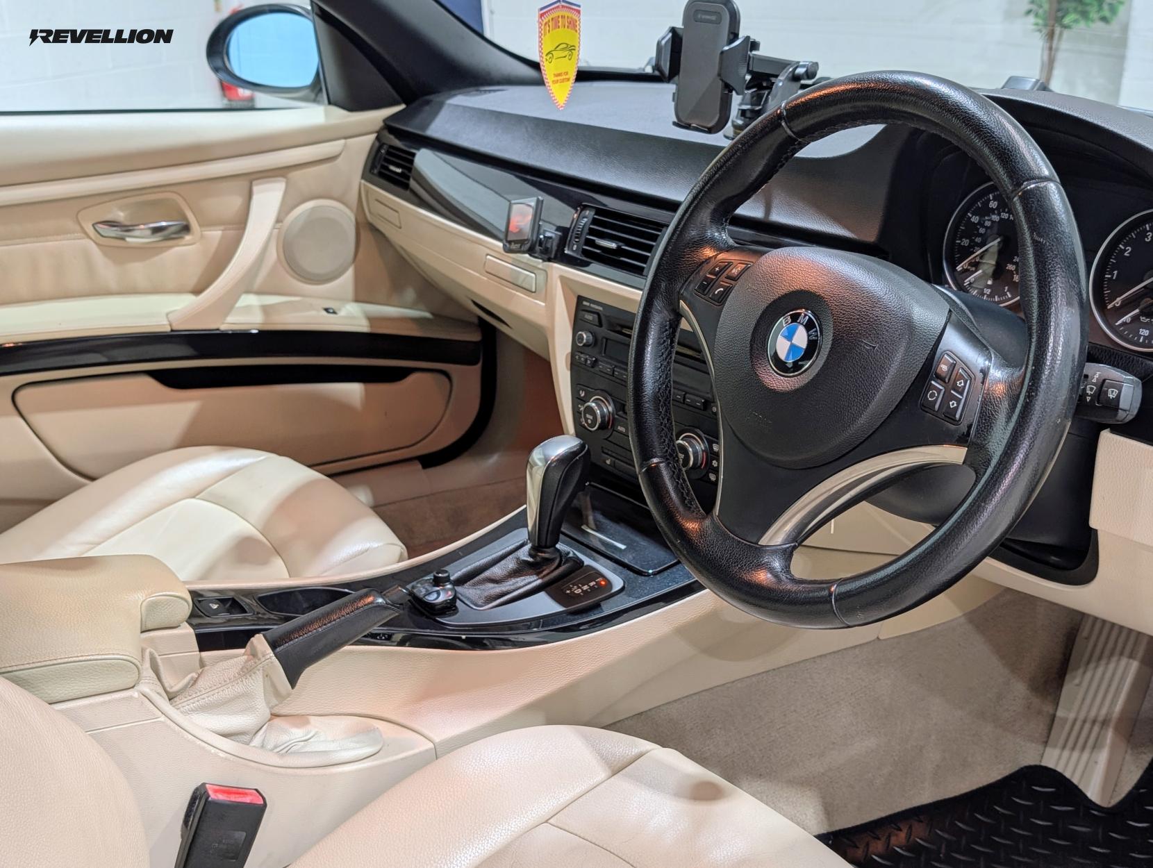 BMW 3 Series 3.0 325i SE Convertible 2dr Petrol Steptronic Euro 4 (218 ps)