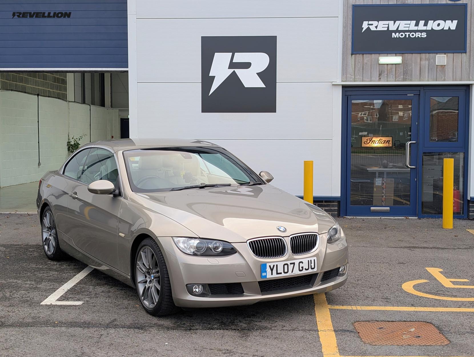 BMW 3 Series 3.0 325i SE Convertible 2dr Petrol Steptronic Euro 4 (218 ps)