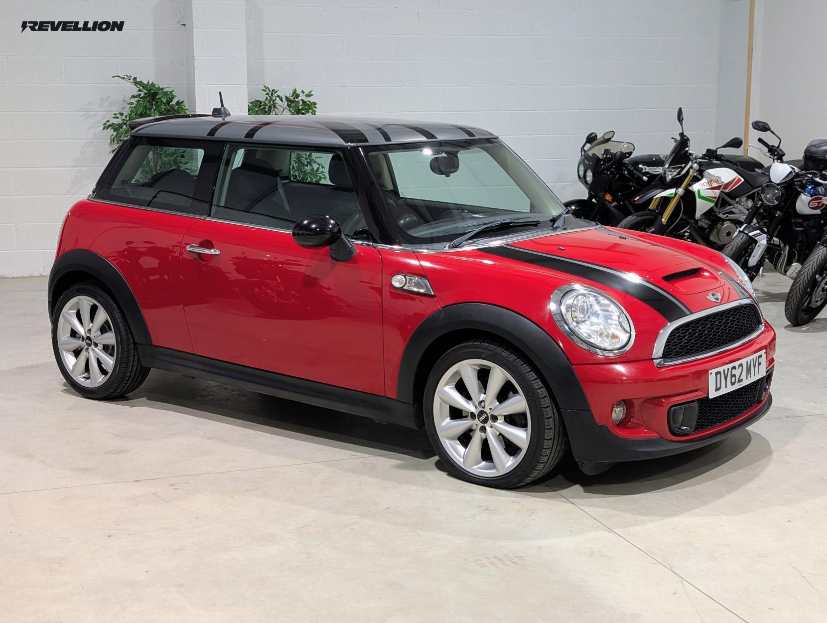 MINI Hatch 1.6 Cooper S Hatchback 3dr Petrol Manual Euro 5 (s/s) (184 ps)