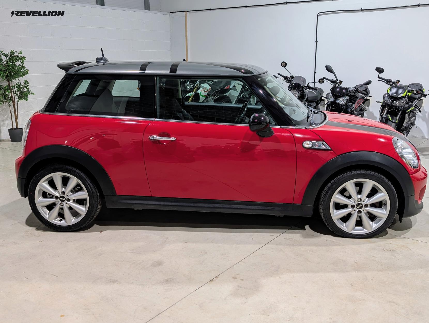 MINI Hatch 1.6 Cooper S Hatchback 3dr Petrol Manual Euro 5 (s/s) (184 ps)