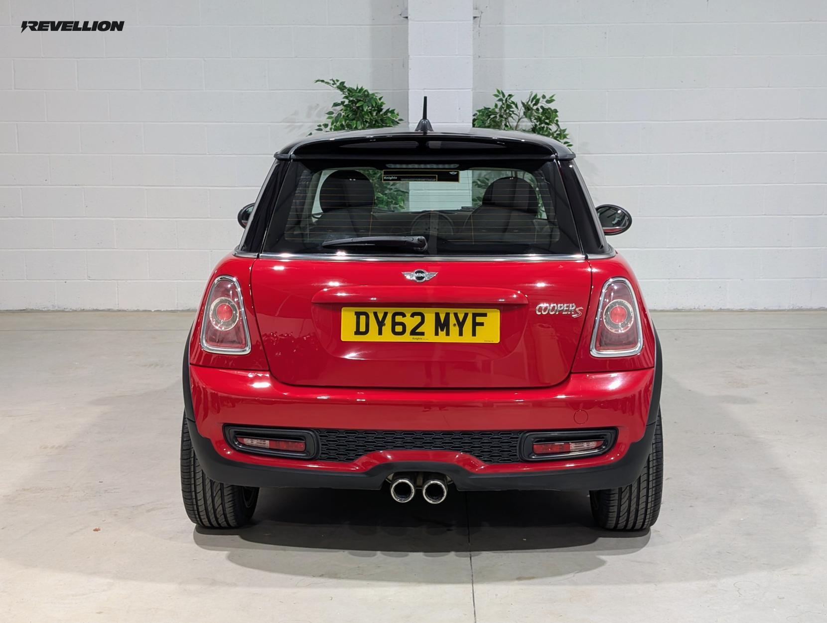 MINI Hatch 1.6 Cooper S Hatchback 3dr Petrol Manual Euro 5 (s/s) (184 ps)