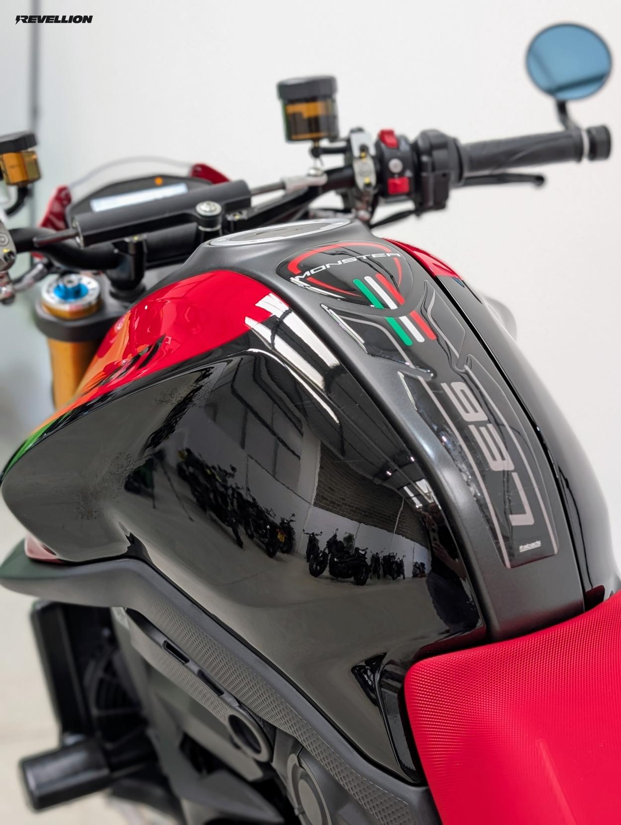 Ducati Monster 937 937 SP Naked Petrol Ducati Quick Shift Euro 5 (111 ps)