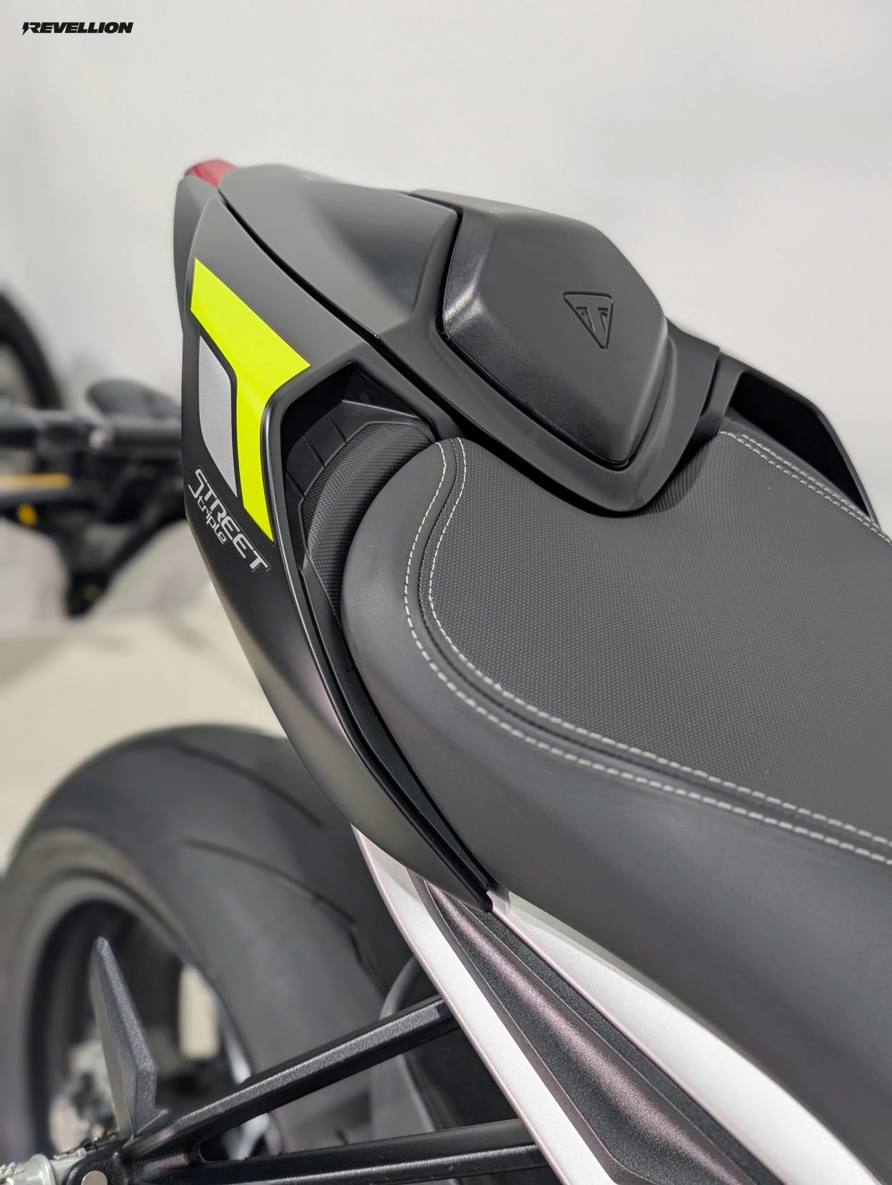 Triumph Street Triple 765 765 RS Naked Petrol Manual X-ring Euro 5 (124 ps)