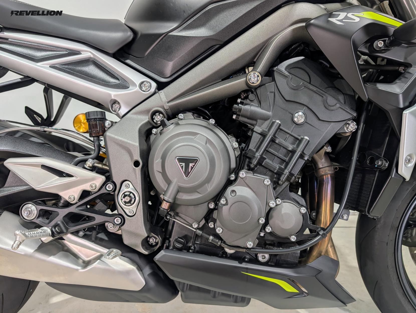 Triumph Street Triple 765 765 RS Naked Petrol Manual X-ring Euro 5 (124 ps)