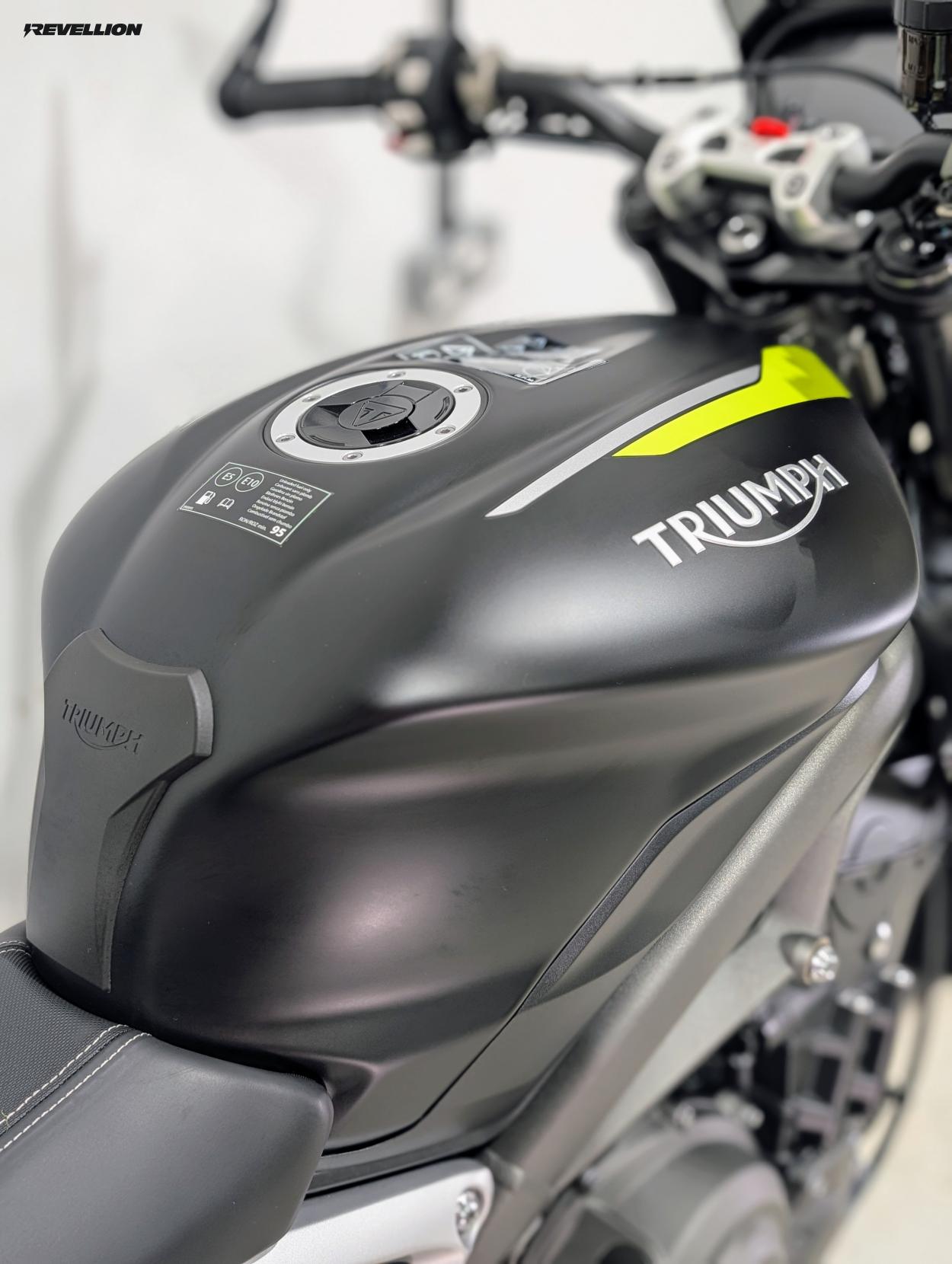Triumph Street Triple 765 765 RS Naked Petrol Manual X-ring Euro 5 (124 ps)