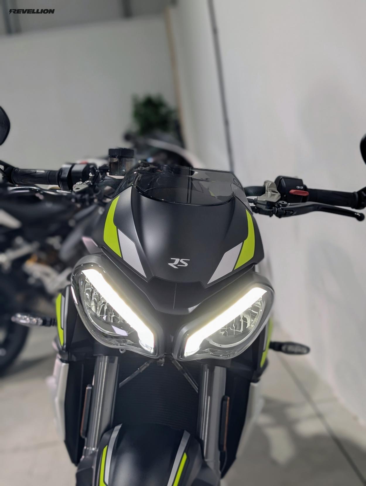 Triumph Street Triple 765 765 RS Naked Petrol Manual X-ring Euro 5 (124 ps)