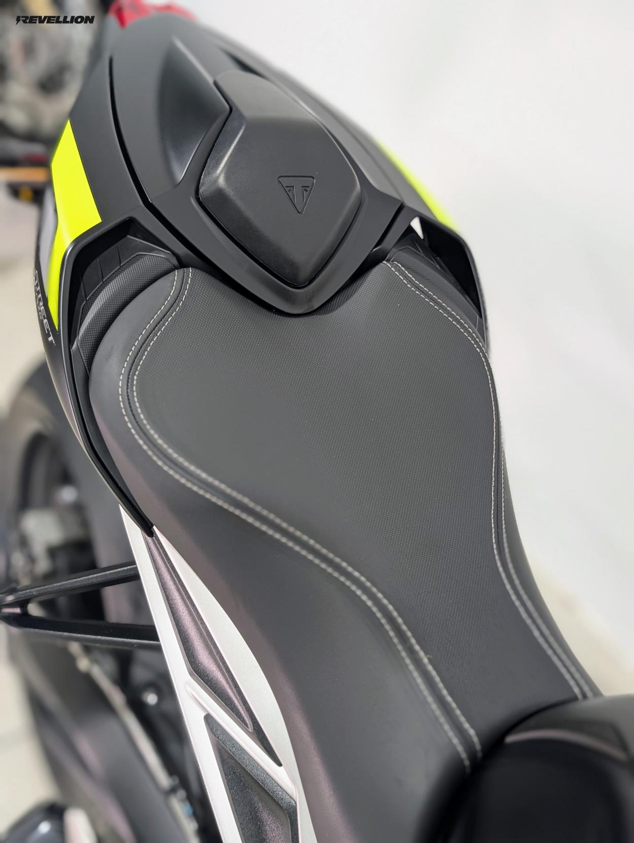 Triumph Street Triple 765 765 RS Naked Petrol Manual X-ring Euro 5 (124 ps)