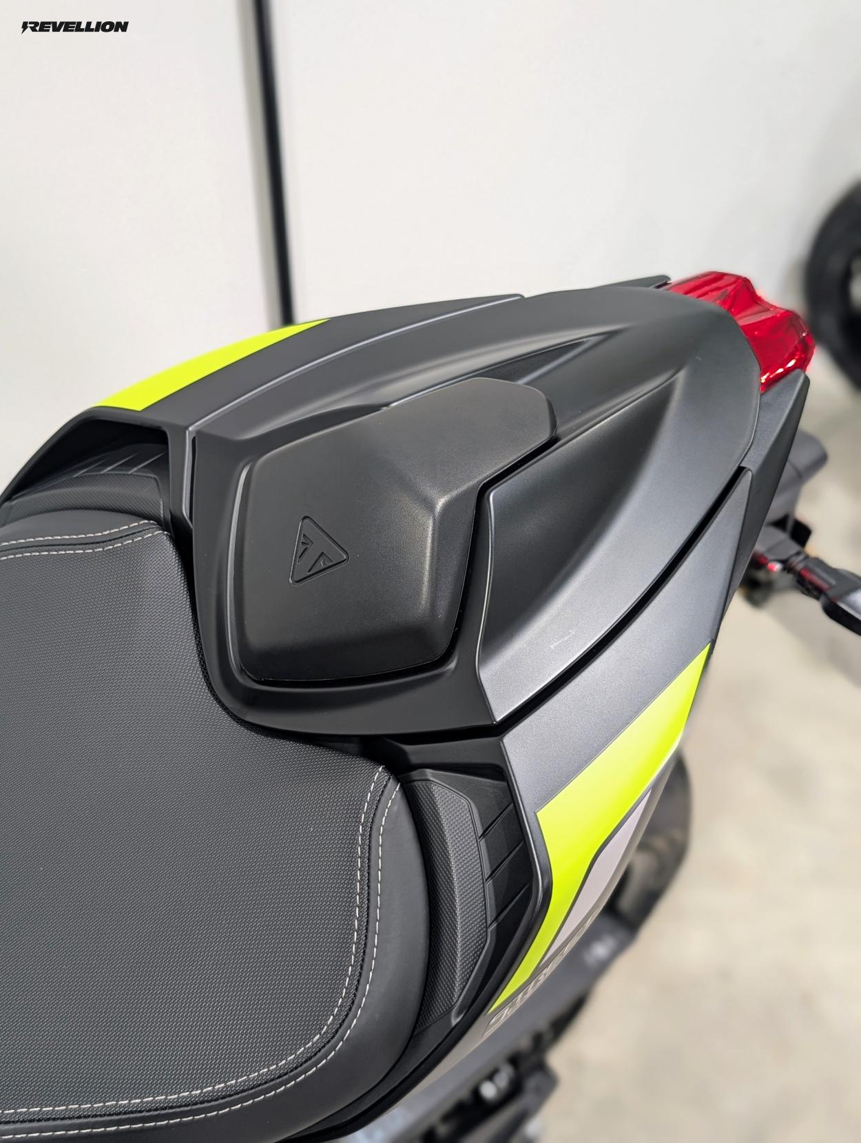 Triumph Street Triple 765 765 RS Naked Petrol Manual X-ring Euro 5 (124 ps)