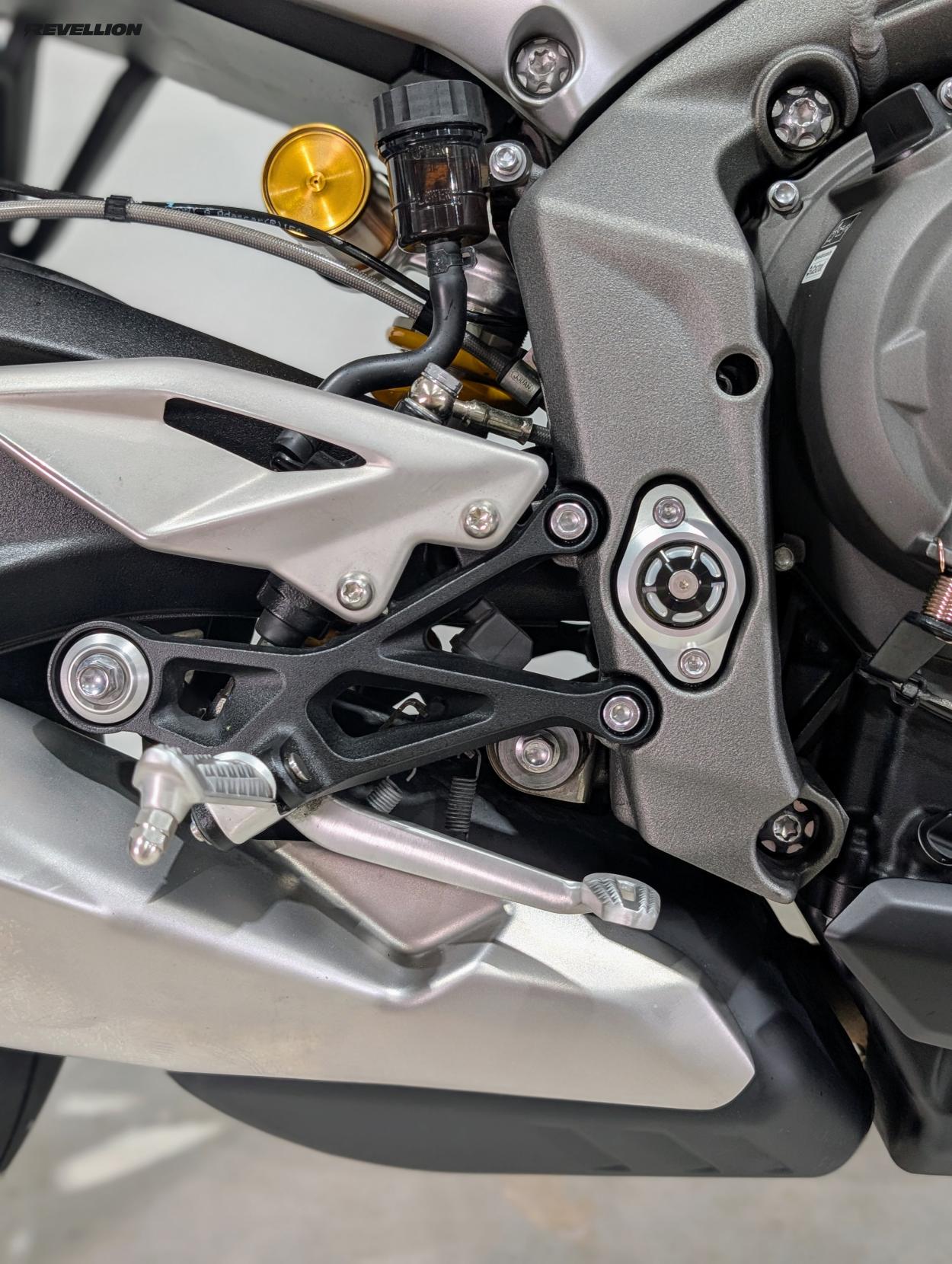 Triumph Street Triple 765 765 RS Naked Petrol Manual X-ring Euro 5 (124 ps)