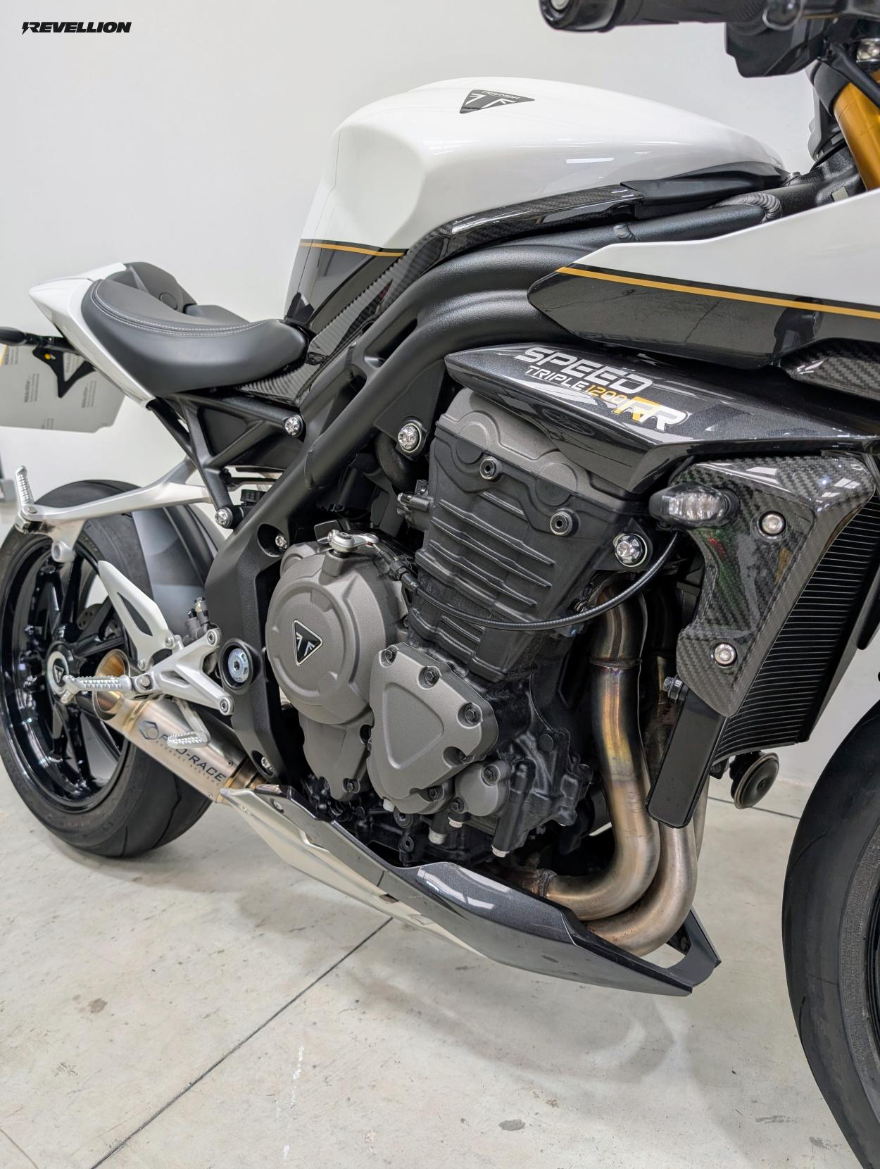 Triumph Speed Triple 1200 1200 RR Naked Petrol Manual X-ring Euro 5 (179 ps)
