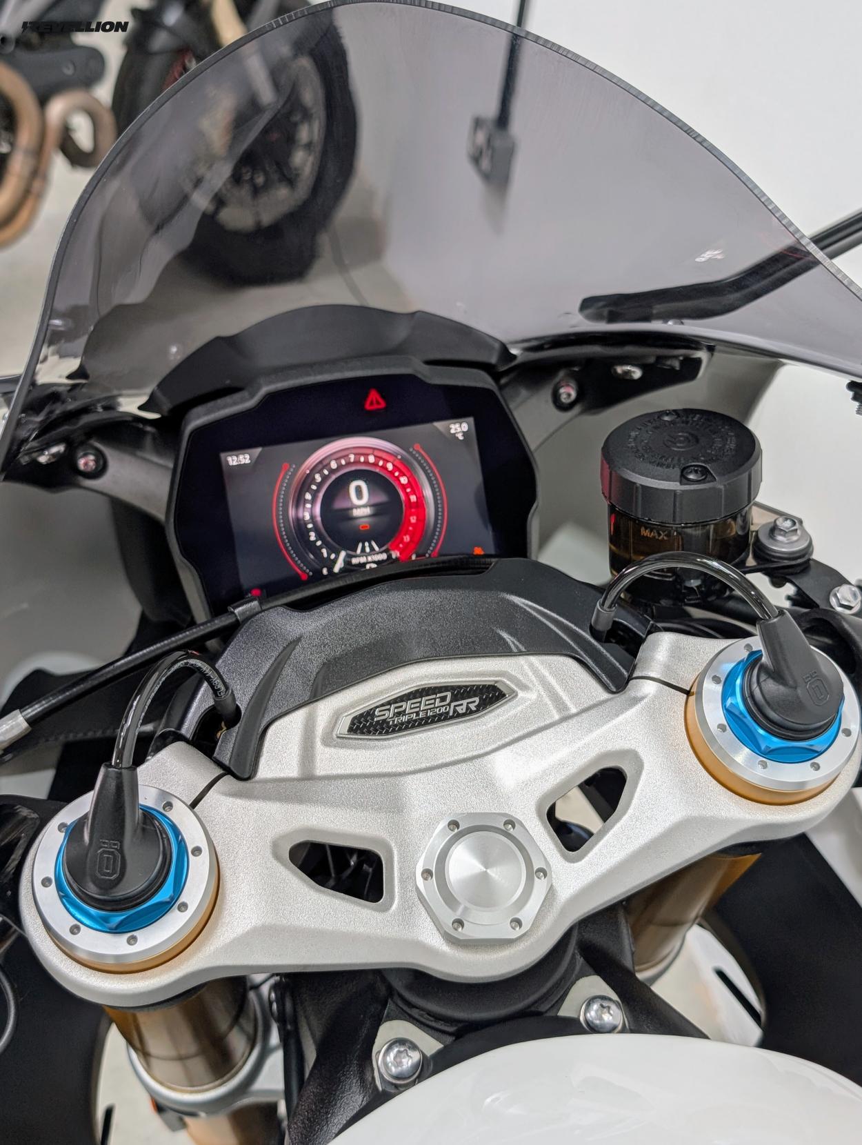 Triumph Speed Triple 1200 1200 RR Naked Petrol Manual X-ring Euro 5 (179 ps)