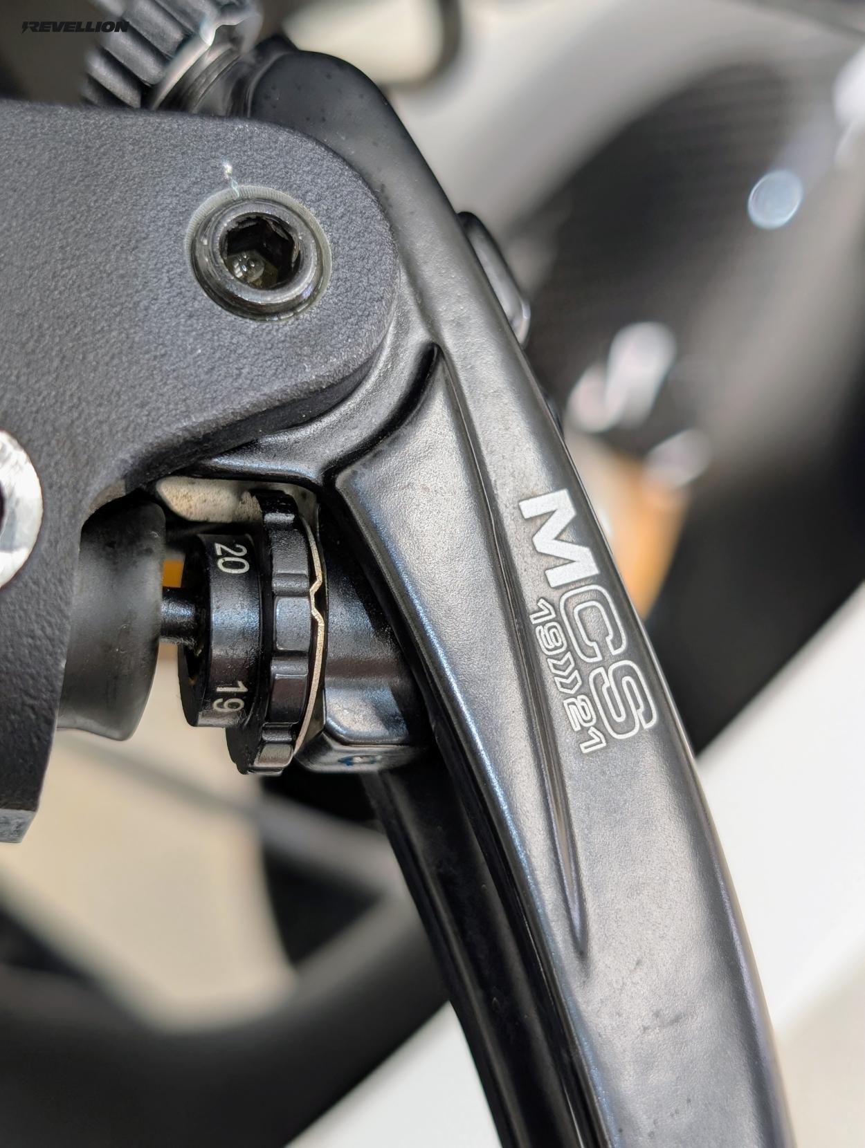 Triumph Speed Triple 1200 1200 RR Naked Petrol Manual X-ring Euro 5 (179 ps)