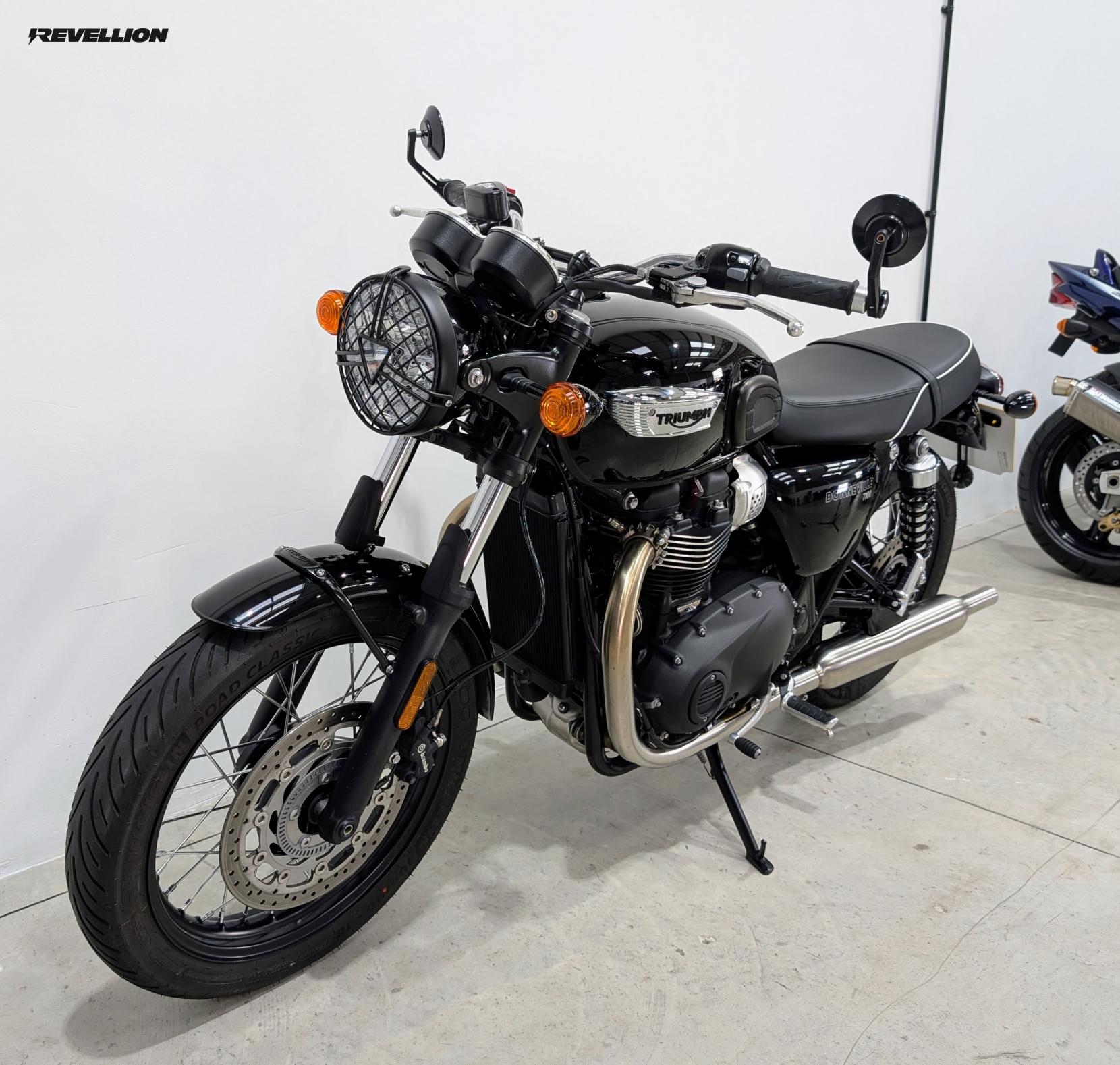 Triumph Bonneville T100 900 Roadster/Retro Petrol Manual Euro 5 (65 ps)