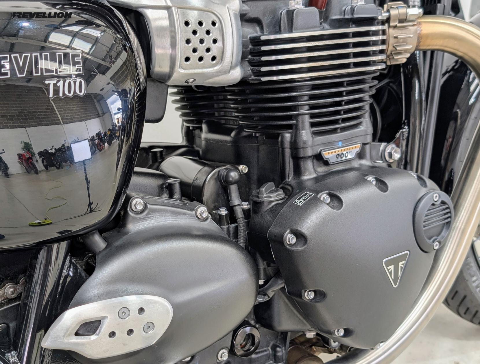 Triumph Bonneville T100 900 Roadster/Retro Petrol Manual Euro 5 (65 ps)