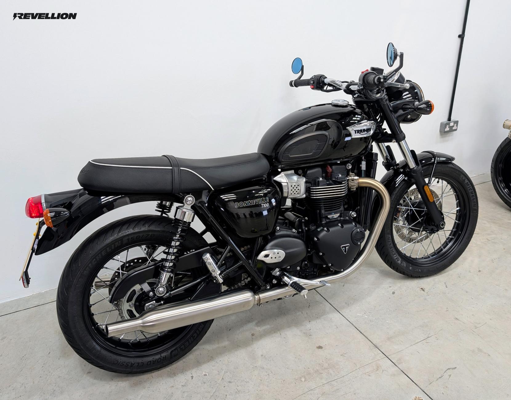 Triumph Bonneville T100 900 Roadster/Retro Petrol Manual Euro 5 (65 ps)
