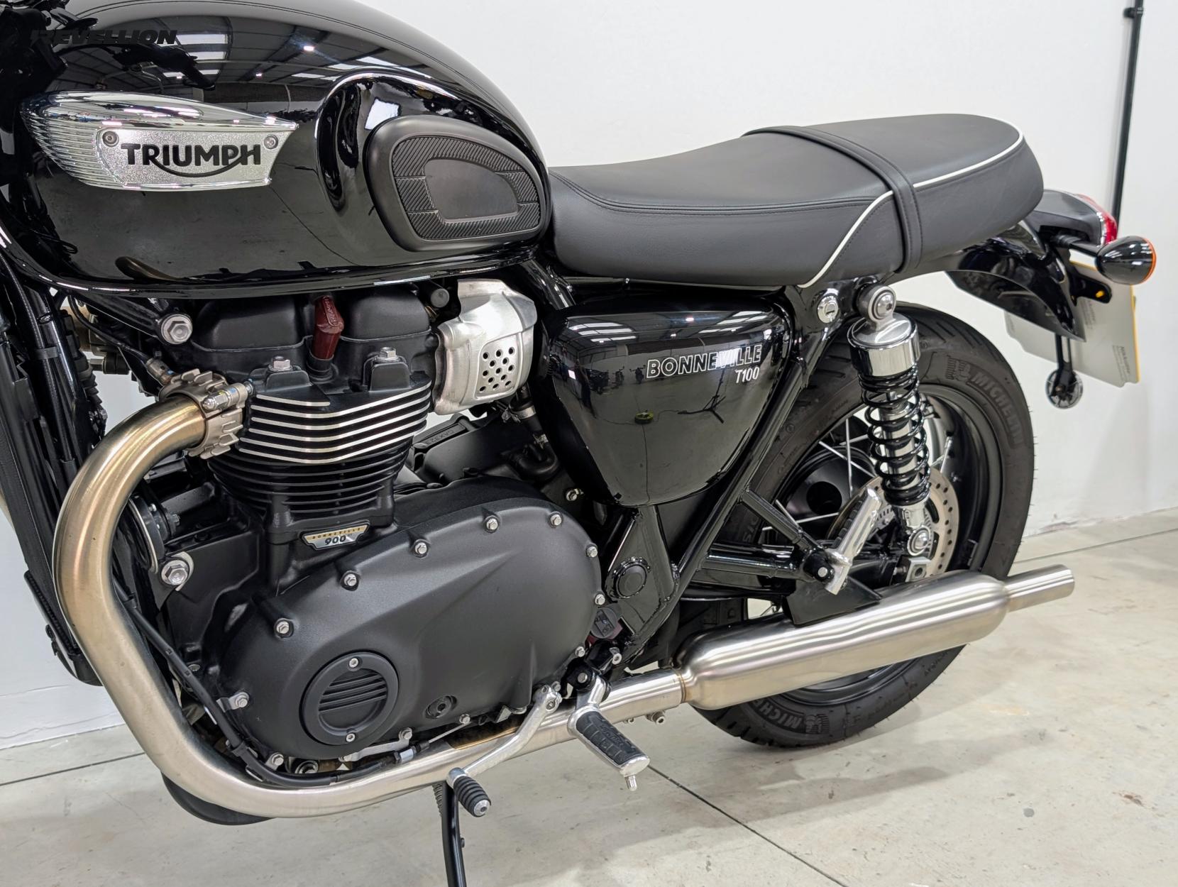 Triumph Bonneville T100 900 Roadster/Retro Petrol Manual Euro 5 (65 ps)