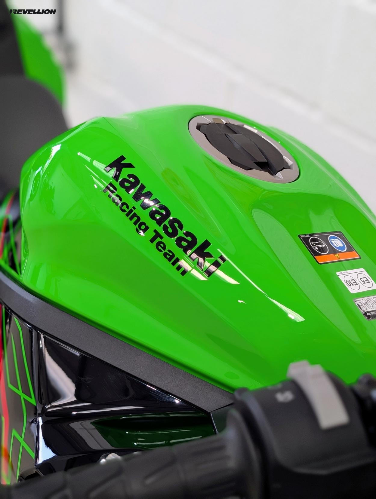 Kawasaki Ninja ZX-4RR 400 Super Sports Petrol Manual Euro 5 (77 ps)