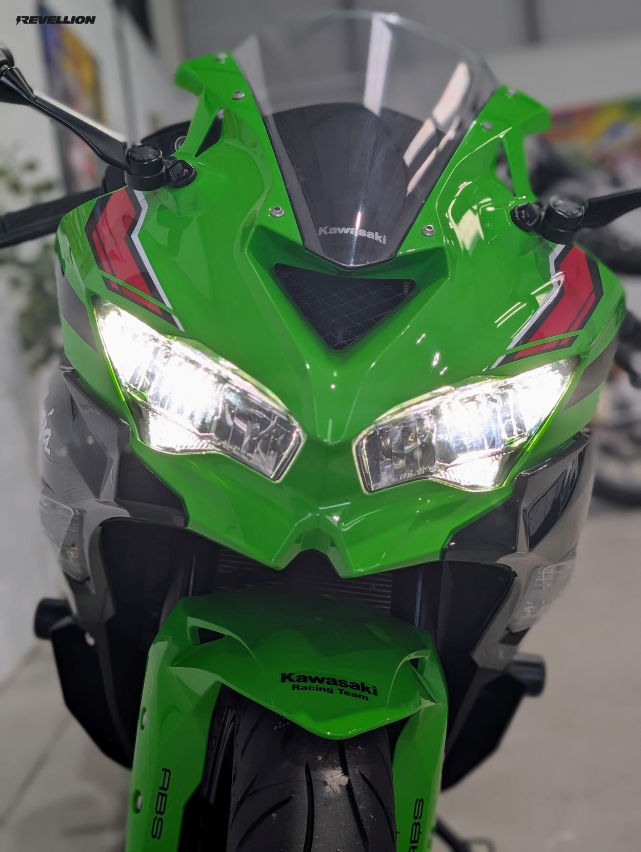 Kawasaki Ninja ZX-4RR 400 Super Sports Petrol Manual Euro 5 (77 ps)