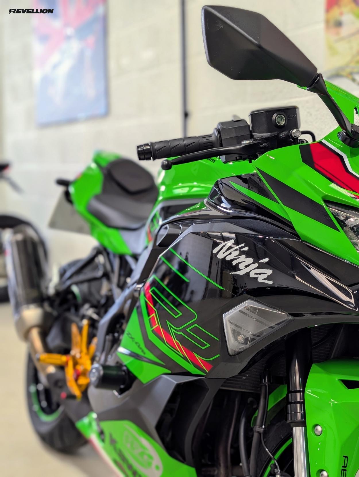 Kawasaki Ninja ZX-4RR 400 Super Sports Petrol Manual Euro 5 (77 ps)