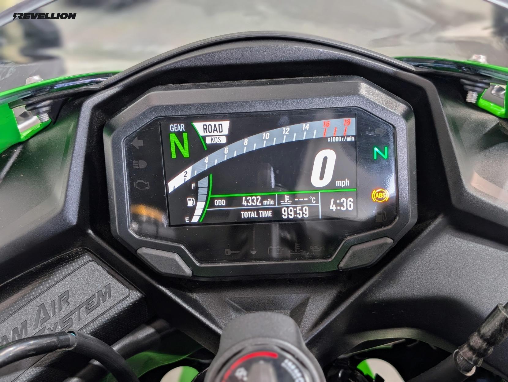 Kawasaki Ninja ZX-4RR 400 Super Sports Petrol Manual Euro 5 (77 ps)