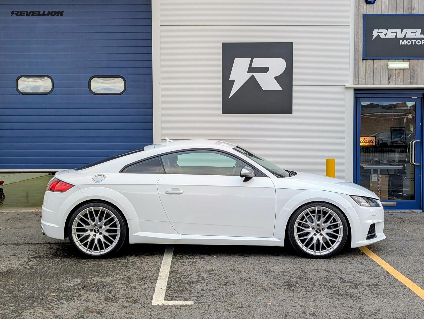 Audi TTS 2.0 TFSI Coupe 3dr Petrol S Tronic quattro Euro 6 (s/s) (310 ps)