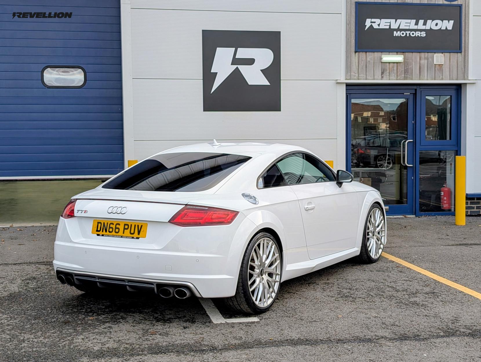Audi TTS 2.0 TFSI Coupe 3dr Petrol S Tronic quattro Euro 6 (s/s) (310 ps)