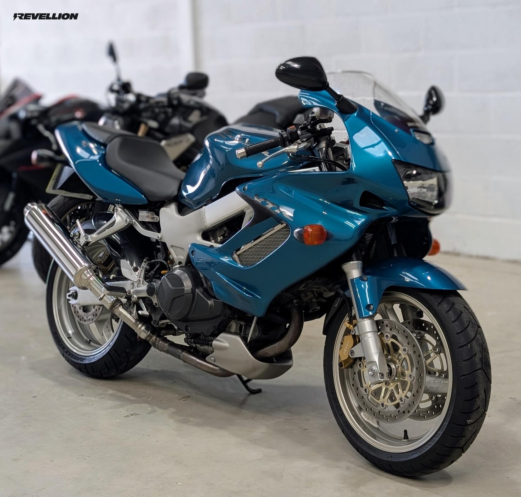 Honda VTR 1000 Firestorm