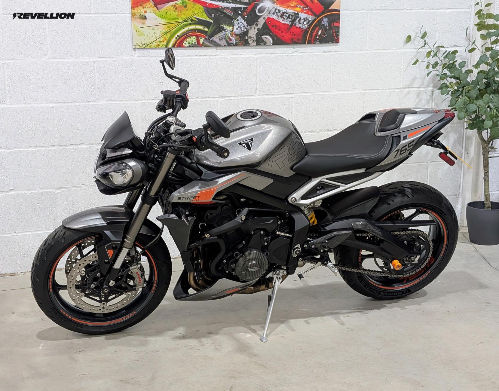 Triumph Street Triple 765 765 RS Naked Petrol Manual X-ring Euro 5 (131 ps)